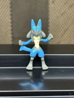 ポケモン　フィギュア　ルカリオ