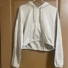 ZARA サテン生地ホワイト フード付きクロップドパーカー XS