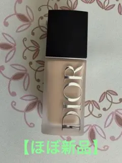 Dior ディオール フォーエヴァー フルイド スキン ウェア 1Nのサムネイル