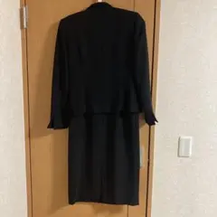 ブラック　フォーマル　ワンピーススーツ　7号
