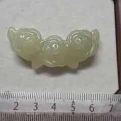 翡翠 バラ彫り 天然石 ビーズパーツ