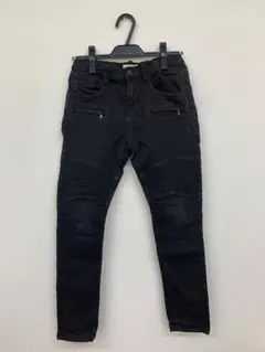 ZARA BOYS 黒ボトムス