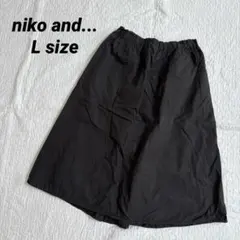 美品⭐️ニコアンド　ロングスカート ブラック フレア ウエストゴム　ポケットありのサムネイル