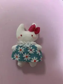 ハンドメイド ぬいうさのマグネット ピンクの水玉ドレス - メルカリ