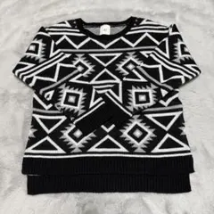 幾何学模様の長袖ニットセーター モノクロ