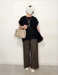 【新品】おかだゆり しまむら 着痩せ 大きいサイズ プリーツワイドパンツ 4L