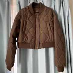 匿名配送　未使用Ada キルティング クロップドジャケット カーキ　MA-1