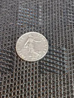 超レア物1993年製フランスのフラン！古い通貨コレクター必見　希少価値あり フランス 古銭 白銅貨 旧フラン 1968年 1/2 フラン｜Yahoo!フリマ（旧