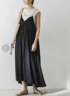 アーバンリサーチ　ヴィンテージサテンBACKリボンキャミソールワンピース　黒