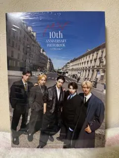 M!LK 10th Anniversary Photobook パリじゃん