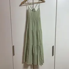 ワンピース　ライトグリーン ティアードキャミワンピース