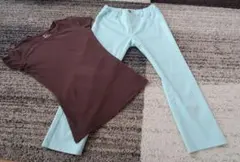 165 ズボン　エメラルドグリン➕茶色Tシャツ　女の子