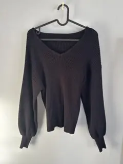 リブ編み ブラック Vネック セーター