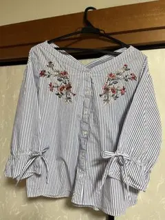 OLIVE des OLIVE 刺繍入りストライプチュニック フリーサイズのサムネイル