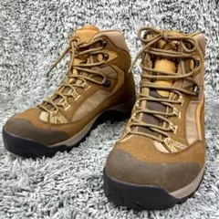 Item thumbnail for item 289f962f-0c7d-4d8b-898a-049a57dfa04a