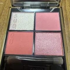 SUQQU シグニチャー カラー アイズ 136