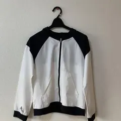 adidas フード付き薄手のピステ140cm ホワイト/ブラック