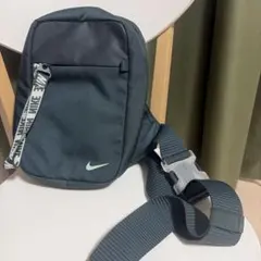 NIKE ショルダーバッグ ボディバッグ ブラック