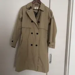 AIGLE ベージュ ダブルブレスト トレンチコート 36のサムネイル
