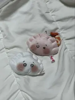 餃子ぬいぐるみキーホルダー2個セット　ガチャガチャ