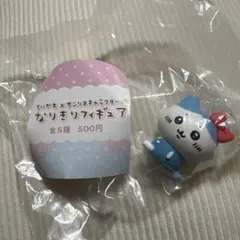 ちいかわ　サンリオ　なりきりフィギュア　ガチャ