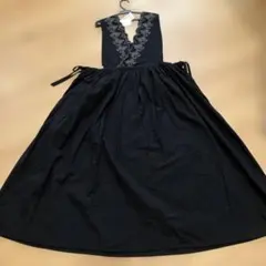 新品タグ付き！　綿麻スカラップノースリーブワンピース　ブラック