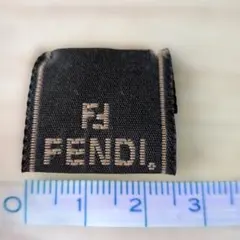 ノベルティグッズFENDI手芸品のポイントに