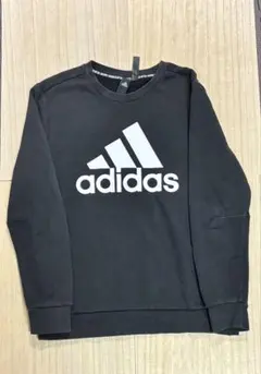 adidasロンＴ 160cm正面ロゴ 男女兼用