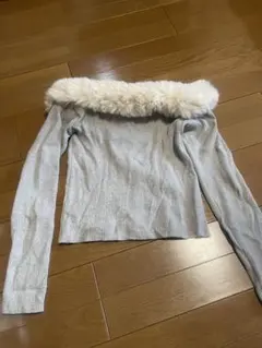 ファー付きニット