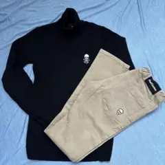 RAD CUSTOM 150㎝　ブラックタートルネック　ベージュストレッチパンツ