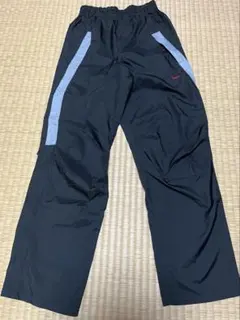 【NIKE】ジュニア パンツ 130cm シャカシャカ ナイロン スポーツ 黒