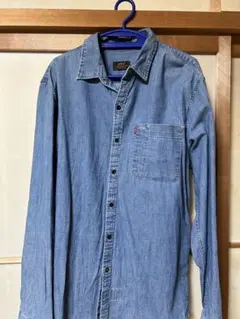 リーバイス　シャツ　Ｍ