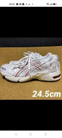 emmi スニーカー