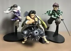 【土・日曜日限定】鬼滅の刃　フィギュア　悲鳴嶼行冥・竈門炭治郎・カナヲ