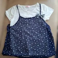 重ね着　白Tシャツ×星柄ネイビーキャミ