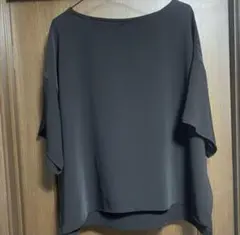 GALLARDAGALANTE❤︎シフォンスリットトップス今だけ更にお値下げ❤︎