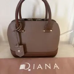 DIANA ブガッティ ショルダーバッグ　ブラウンのサムネイル