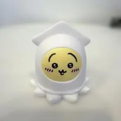 ちいかわ　うさぎ イカの被り物 フィギュア