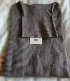 エクストラファインメリノリブタートルネックセーター　ベージュ　タグ付き