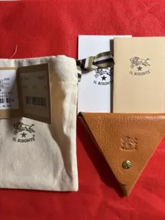 IL BISONTE （イルビゾンテ）本革 三角形コインケース　新品のサムネイル