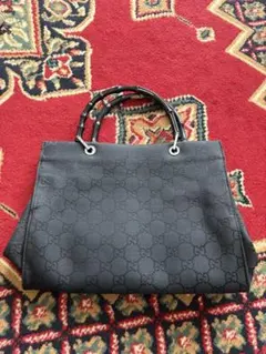 Gucci ブラック トートバッグ GGパターン