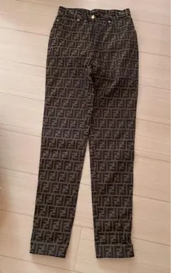 FENDI フェンディ　ボトムス   【値下げ済】のサムネイル
