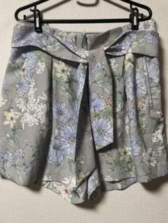 花柄ハイウエストショートパンツのサムネイル