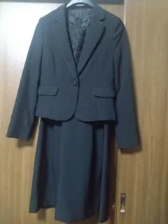 礼服　黒のジャケットとワンピースのセット