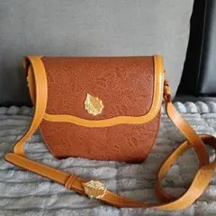 リーフモチーフ ショルダーバッグ ブラウンのサムネイル