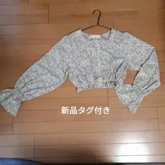新品タグ付きamr 花柄長袖ブラウスのサムネイル
