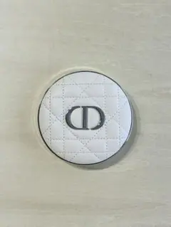 Dior ディオールスキン フォーエヴァー ヌード マット 01のサムネイル