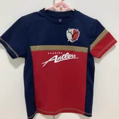 鹿島アントラーズのコンフィットTシャツ。シーズンブック2026 - メルカリ