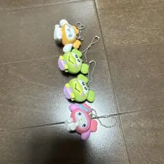 TWICEとサンリオのコラボガチャ