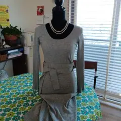 グレー リブ編み ニットワンピースミラオーウェン　ほぼ未使用